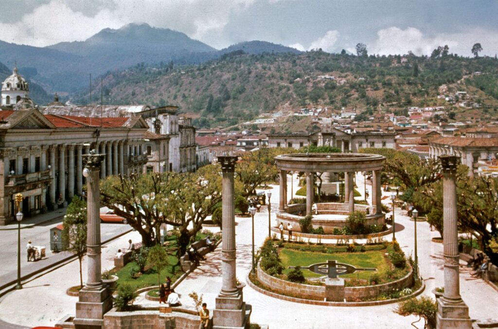 Quetzaltenango y la eterna primavera Quetzaltenango y la eterna primavera